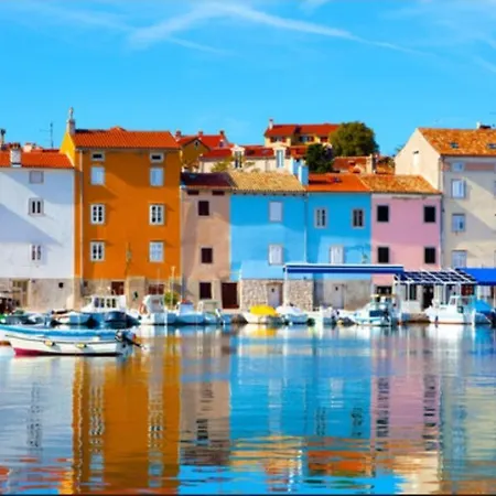 Soncen Apartma Novigrad Apartman