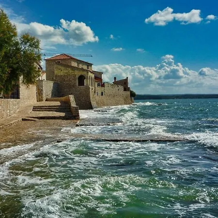 Soncen Apartma Novigrad 아파트 Novigrad Istria